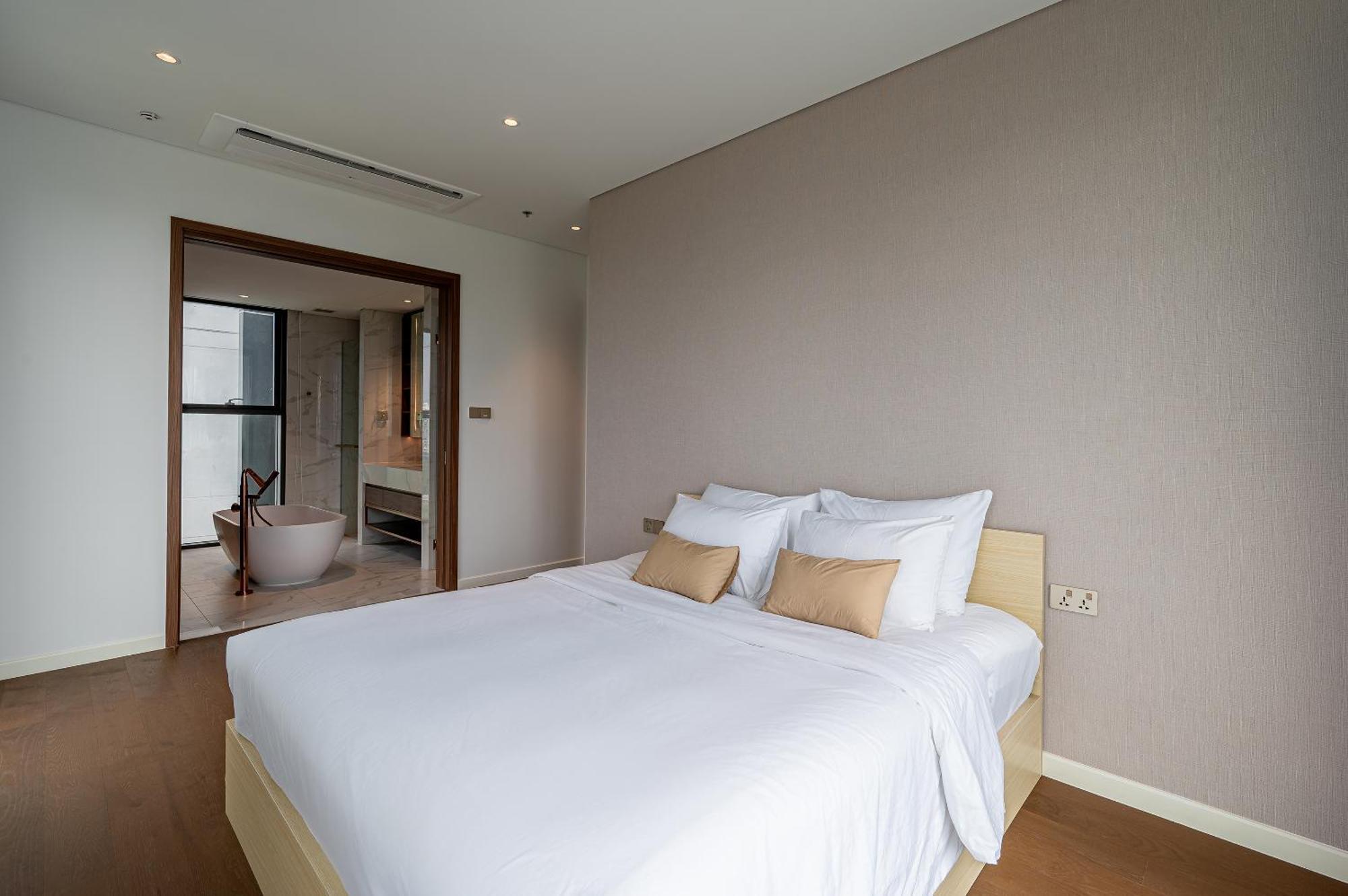 The Metropole Opera Residence By Kaystay Hô Chi Minh-Ville Extérieur photo
